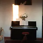 Moglietta Host In Langhe Albaretto della Torre