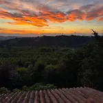 Moglietta Host In Langhe *