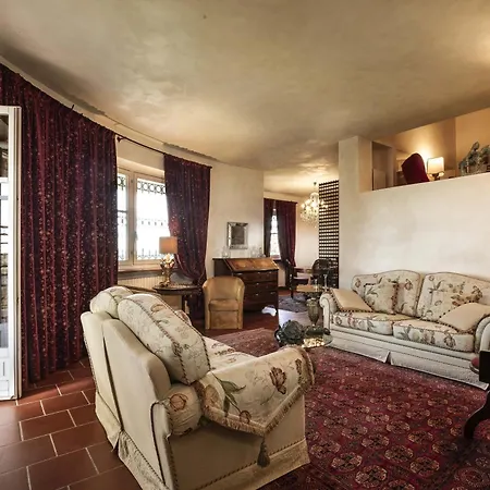 Moglietta Host In Langhe *