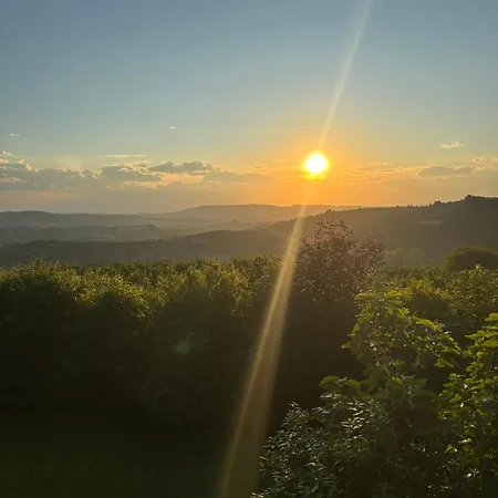 Moglietta Host In Langhe Albaretto della Torre