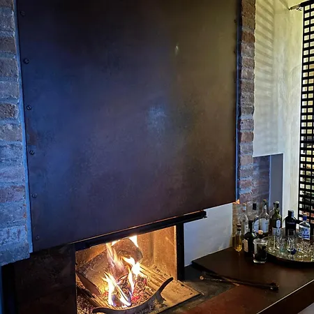 Moglietta Host In Langhe